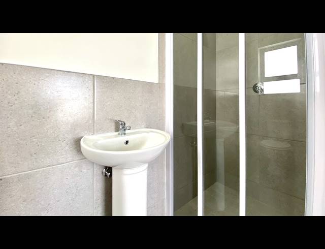 3 BEDROOM HOUSE FOR SALE IN BRITANNIA BEACH ESTATE